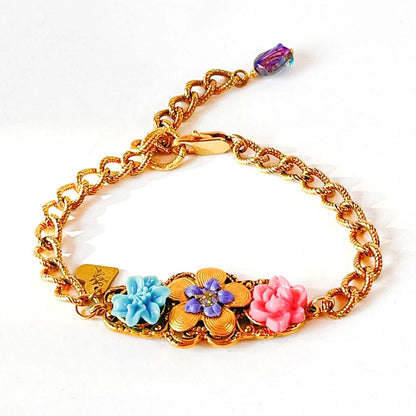 pulsera dorada, accesorios románticos