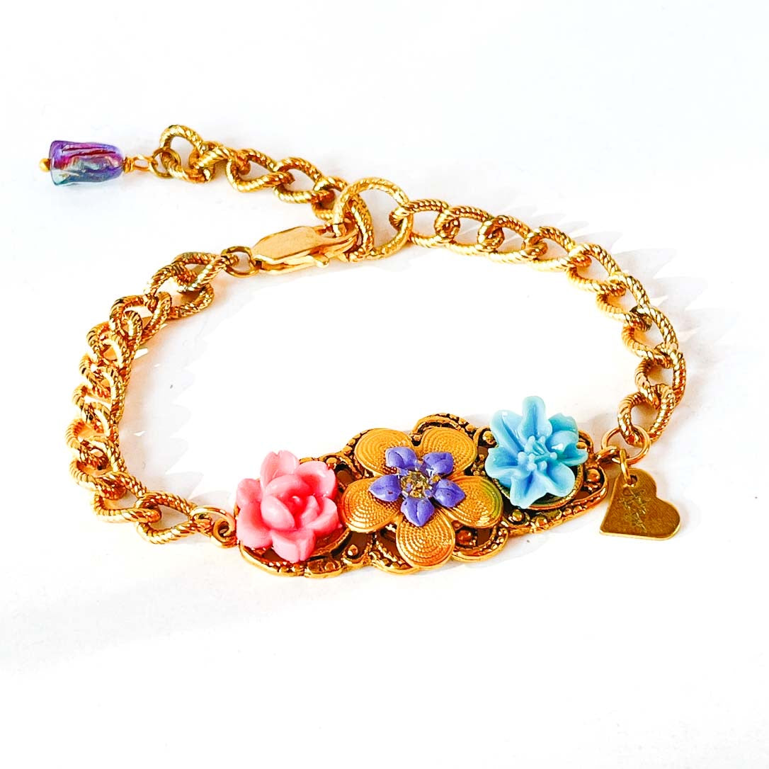 pulsera floral, flores acrílicas y de metal