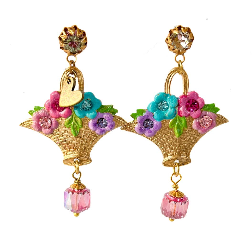 ros largos Canasta de Flores con canastas doradas, flores multicolor, cristales y cuentas rosadas 